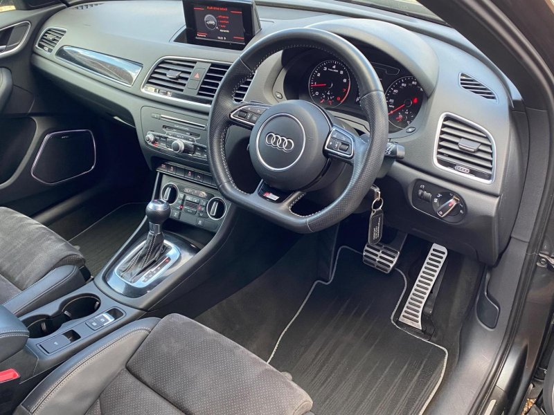 View AUDI Q3 1.4 TFSI CoD Black Edition S Tronic Euro 6 (s/s) 5dr