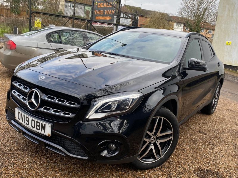 MERCEDES-BENZ GLA CLASS