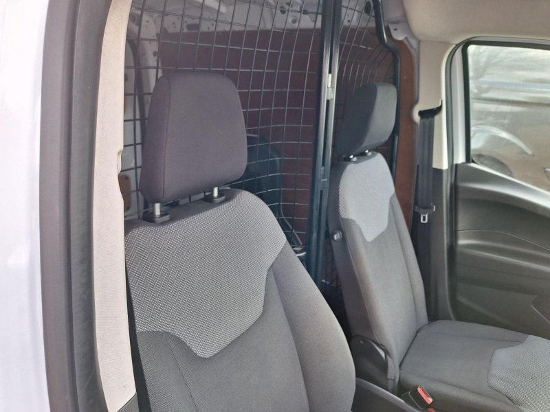 FORD TRANSIT COURIER