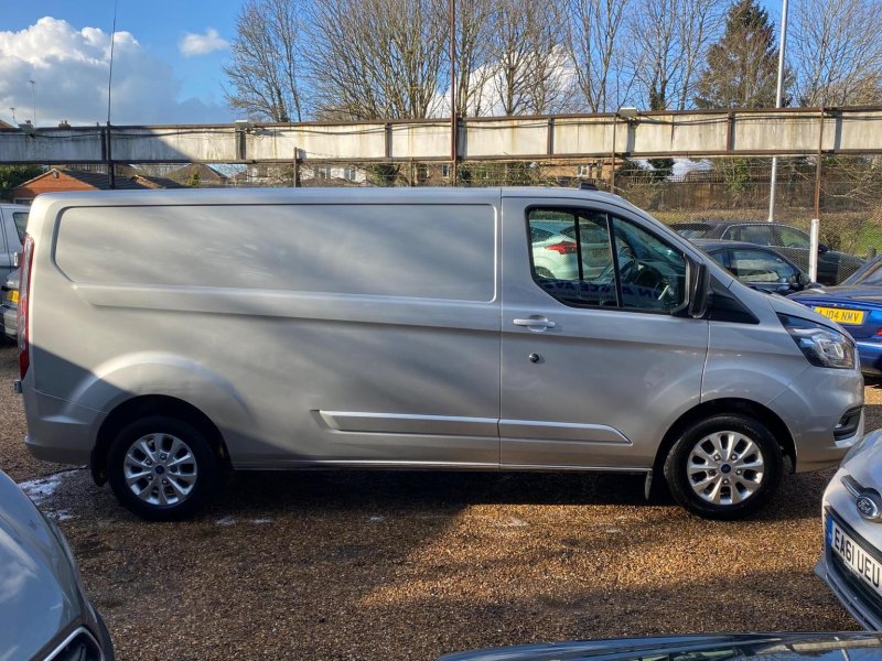FORD TRANSIT CUSTOM