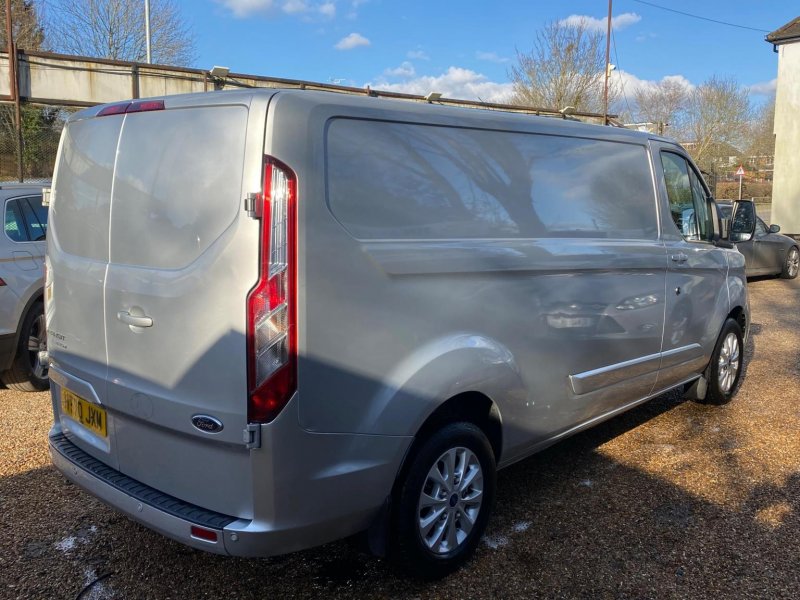 FORD TRANSIT CUSTOM