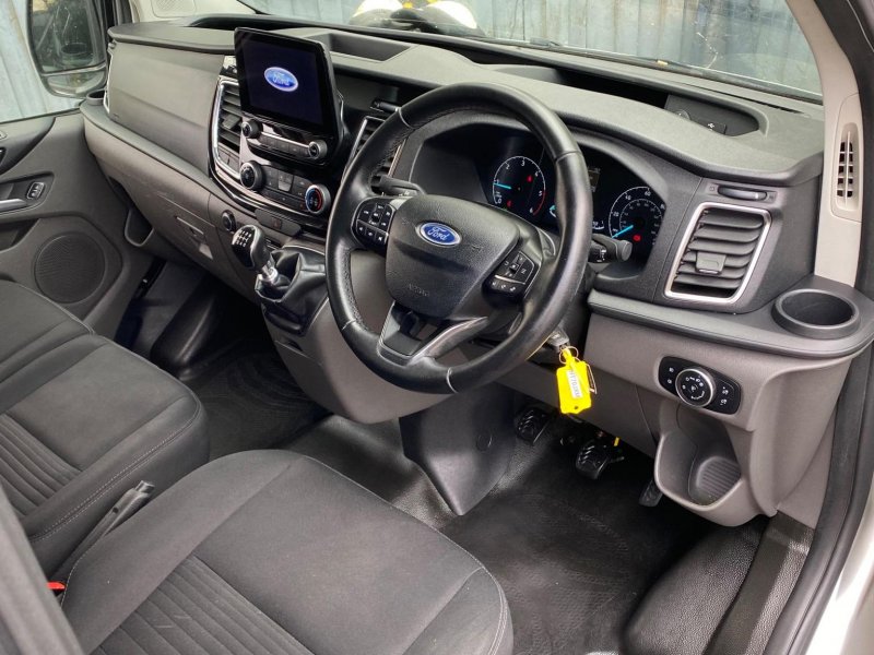 View FORD TRANSIT CUSTOM 2.0 300 EcoBlue Limited L2 H1 Euro 6 (s/s) 5dr