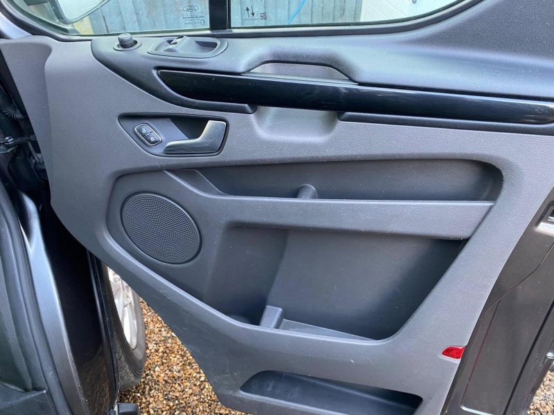 FORD TRANSIT CUSTOM