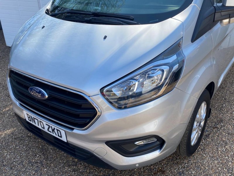 FORD TRANSIT CUSTOM
