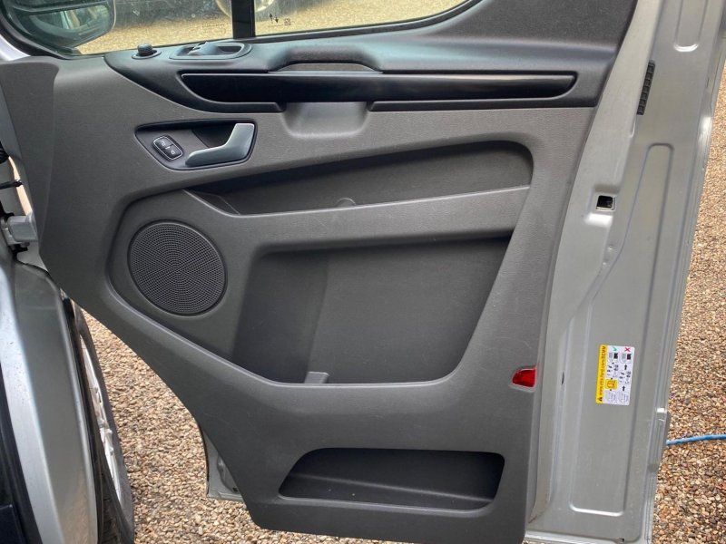 FORD TRANSIT CUSTOM