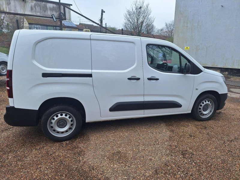 VAUXHALL COMBO