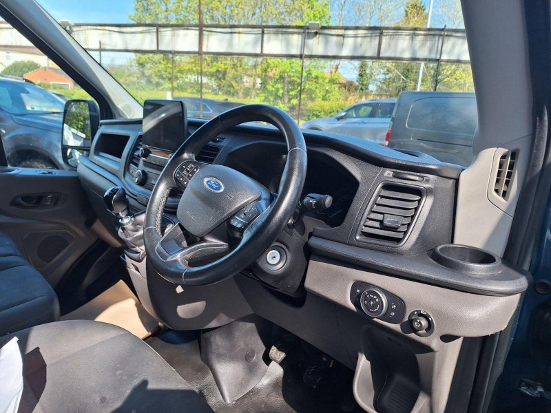 View FORD TRANSIT 2.0 310 EcoBlue Trend FWD L3 H3 Euro 6 (s/s) 5dr