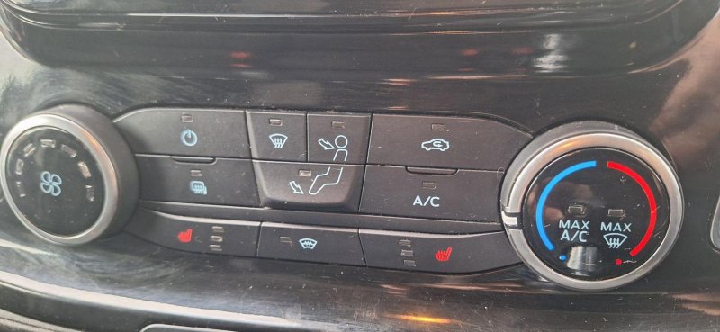 View FORD TRANSIT CUSTOM 2.0 300 EcoBlue Limited L1 H1 Euro 6 (s/s) 5dr