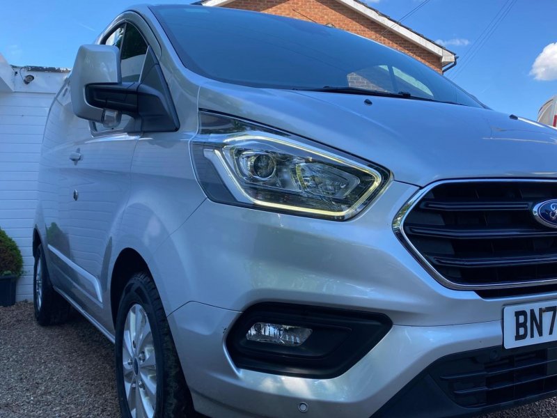 FORD TRANSIT CUSTOM