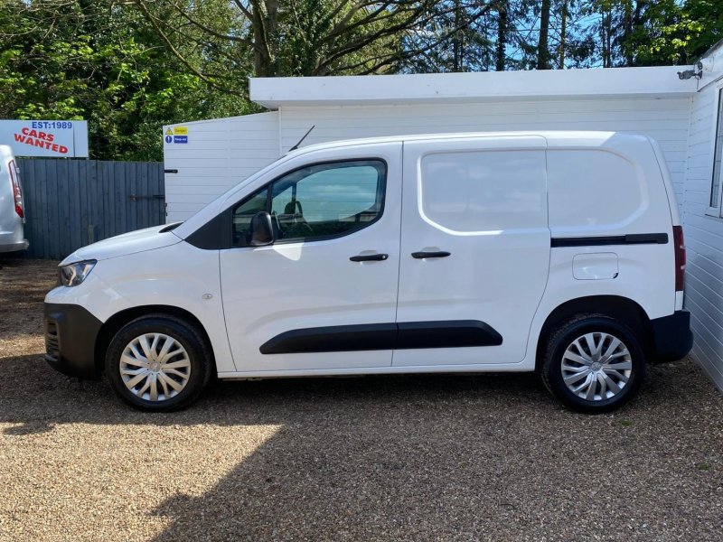 PEUGEOT PARTNER