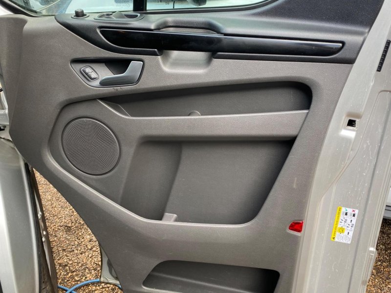 FORD TRANSIT CUSTOM