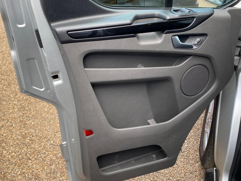 FORD TRANSIT CUSTOM