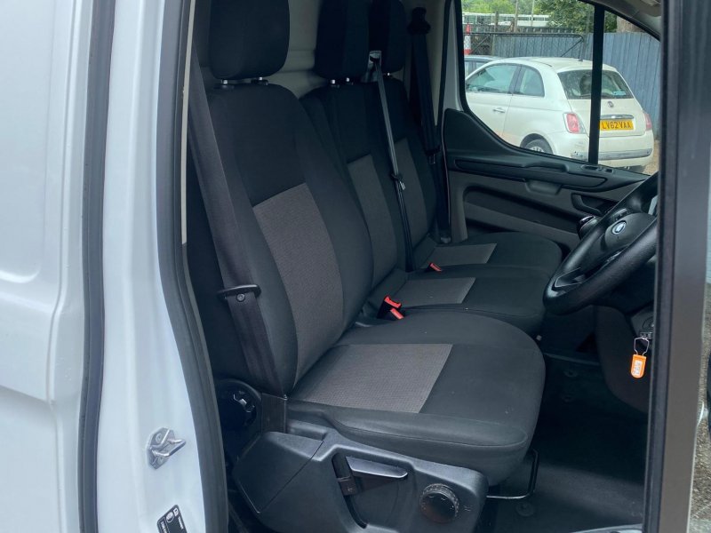 FORD TRANSIT CUSTOM
