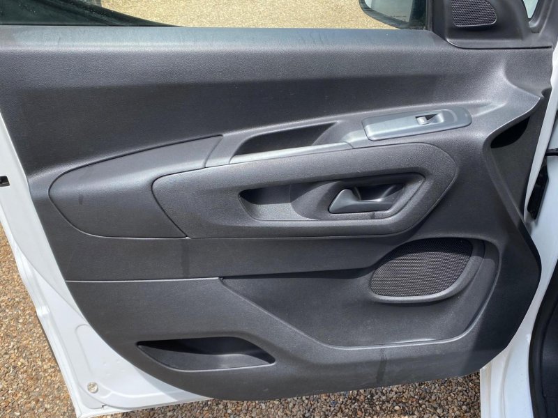 VAUXHALL COMBO