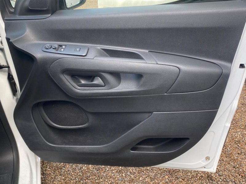 VAUXHALL COMBO