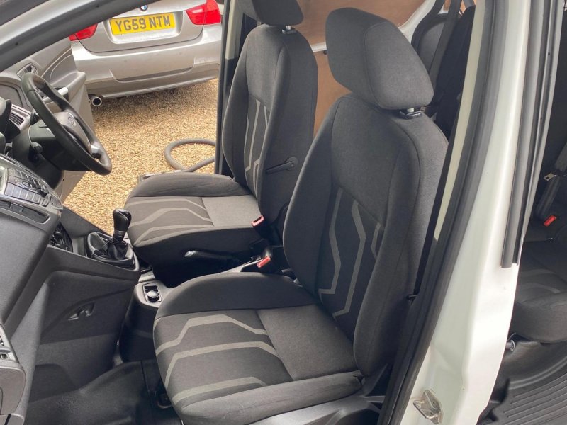 FORD TRANSIT CONNECT