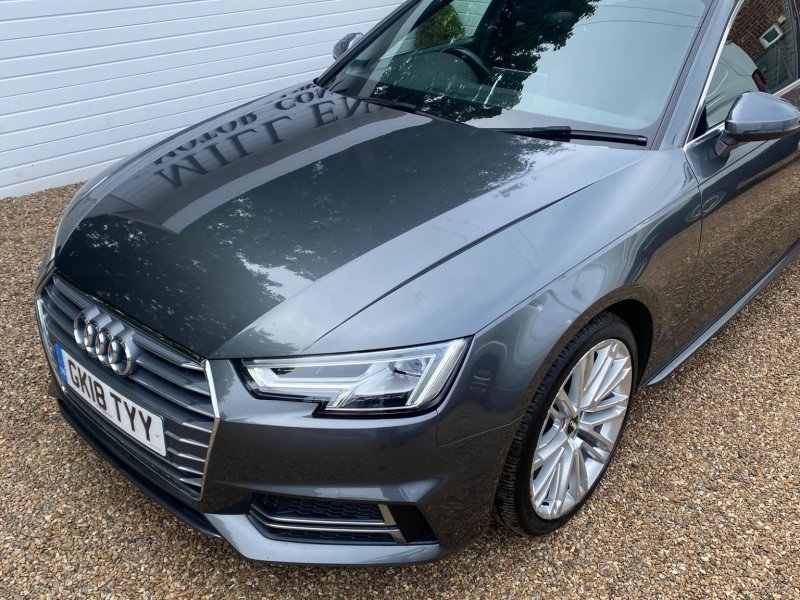 AUDI A4 AVANT