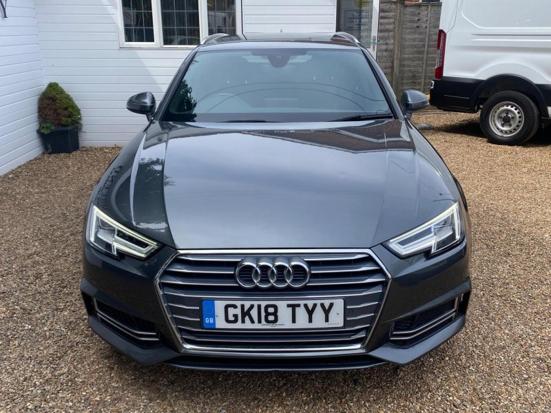AUDI A4 AVANT