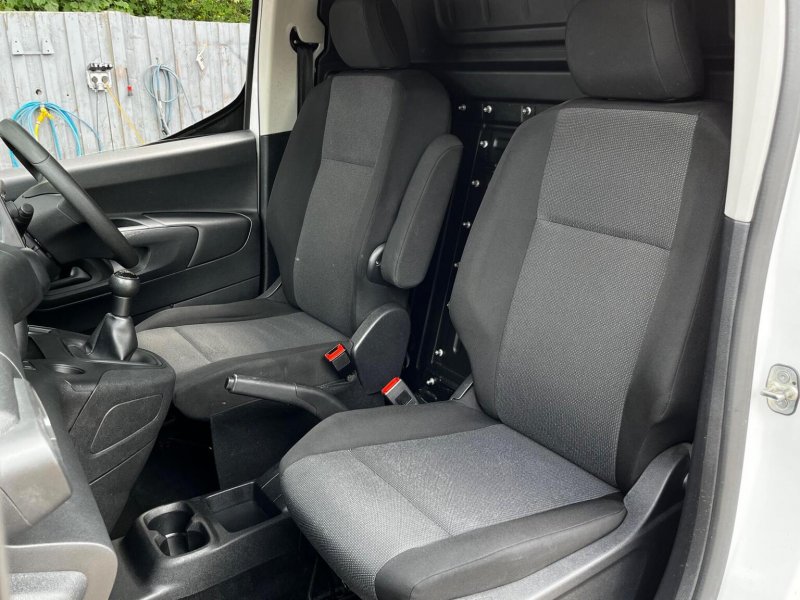 VAUXHALL COMBO