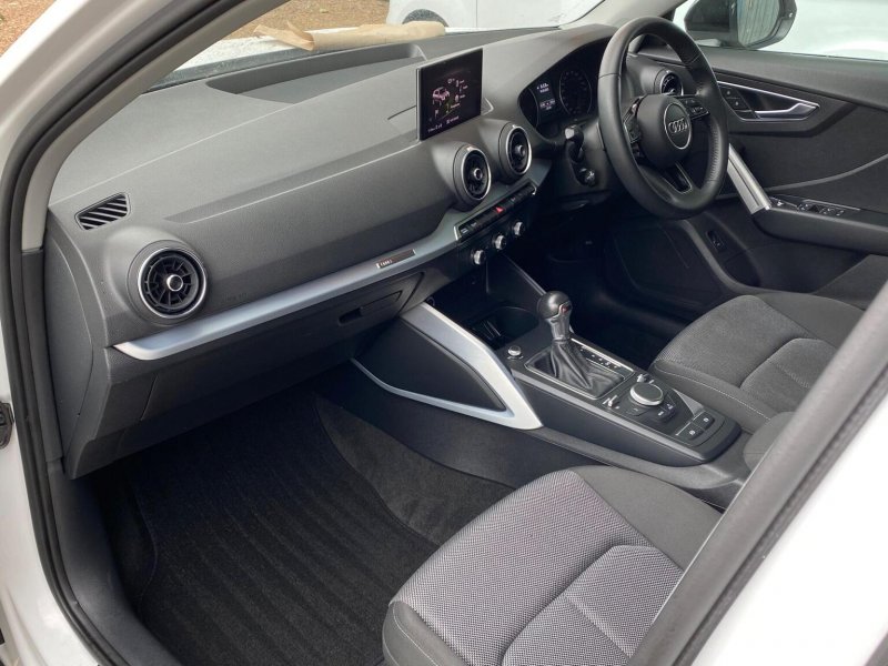 AUDI Q2