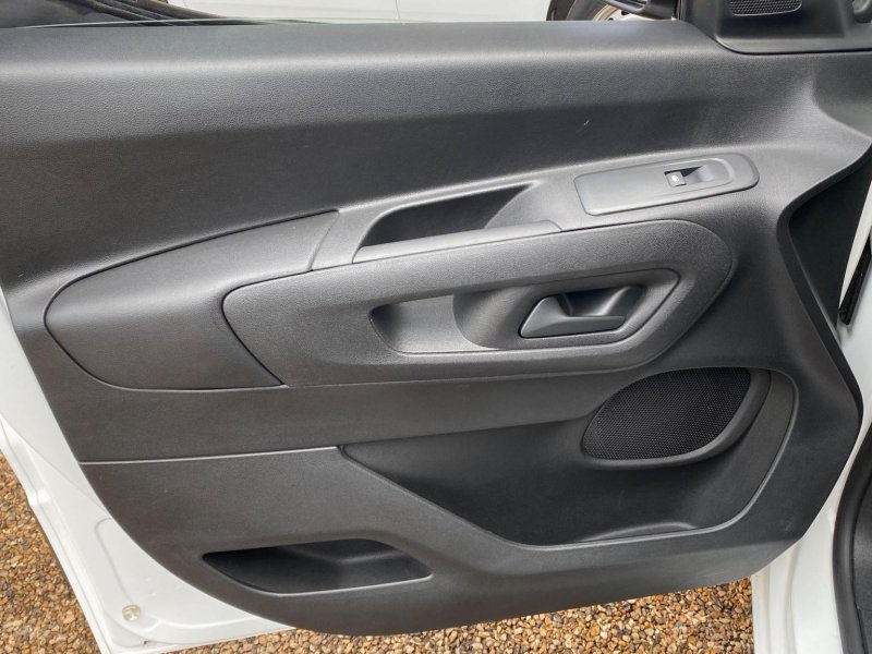 VAUXHALL COMBO