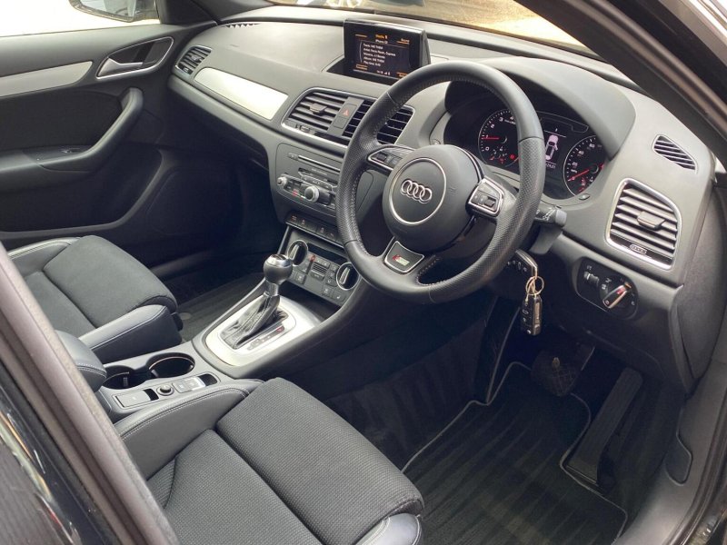 View AUDI Q3 1.4 TFSI CoD S line Edition S Tronic Euro 6 (s/s) 5dr