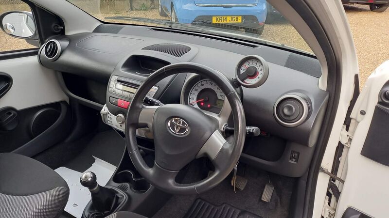 View TOYOTA AYGO 1.0 VVT-i Fire 3dr (a/c)
