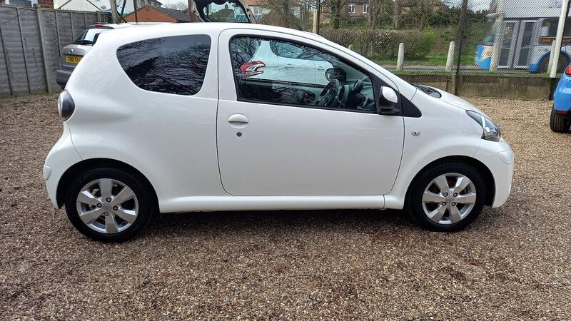 View TOYOTA AYGO 1.0 VVT-i Fire 3dr (a/c)