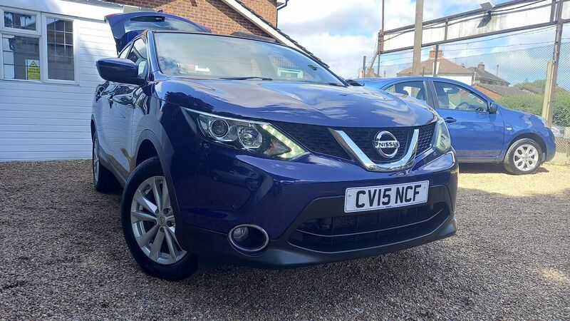 View NISSAN QASHQAI 1.2 DIG-T Acenta 2WD Euro 5 (s/s) 5dr