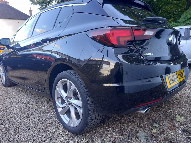 VAUXHALL ASTRA