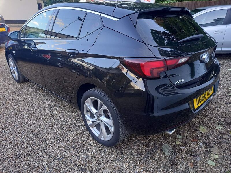 VAUXHALL ASTRA