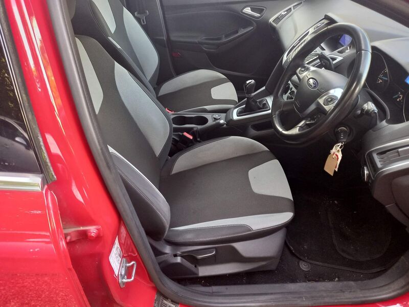FORD FOCUS