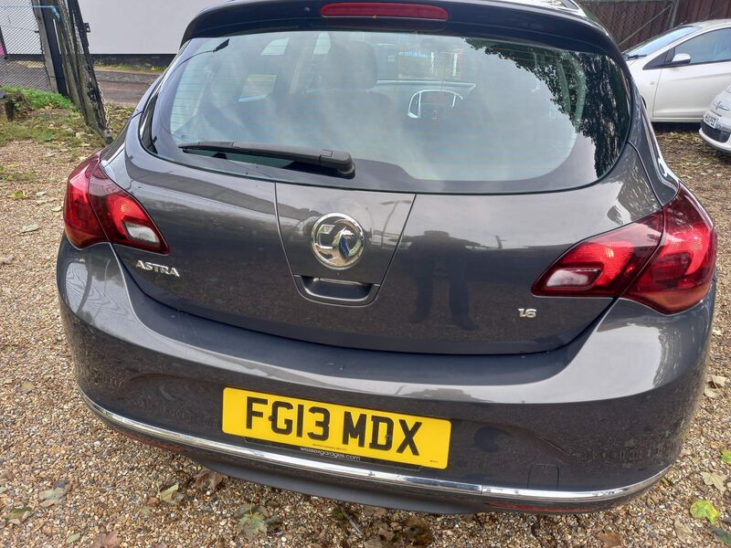 VAUXHALL ASTRA