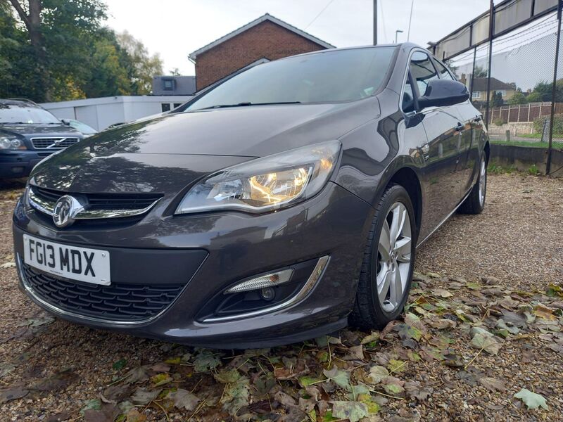 VAUXHALL ASTRA