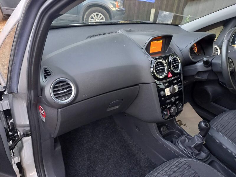 VAUXHALL CORSA