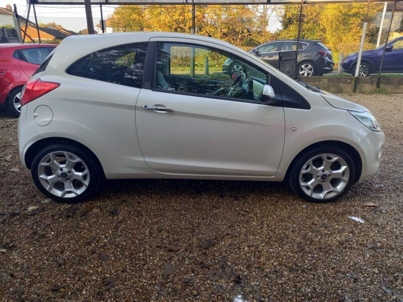 FORD KA