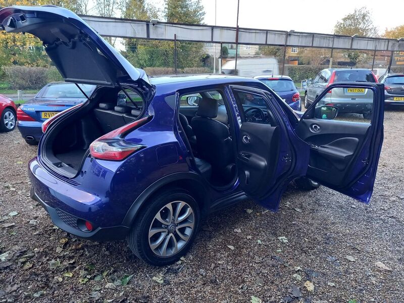 NISSAN JUKE