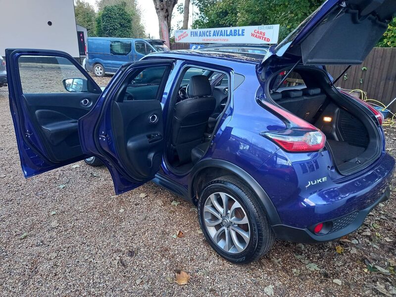 NISSAN JUKE