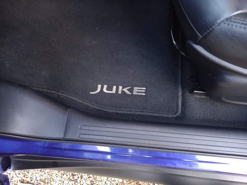 NISSAN JUKE