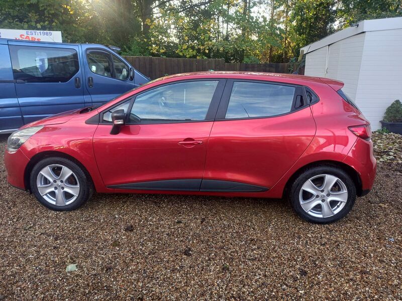 RENAULT CLIO