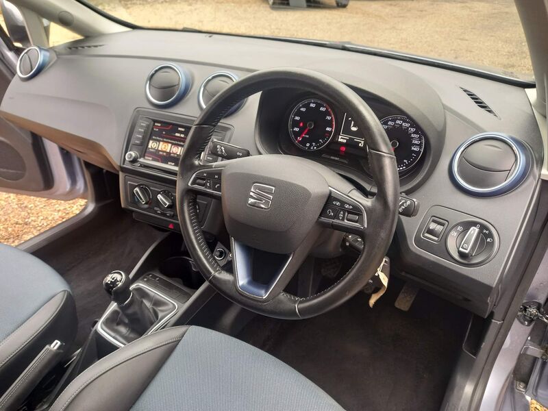 SEAT IBIZA
