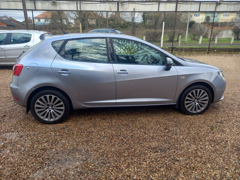 SEAT IBIZA