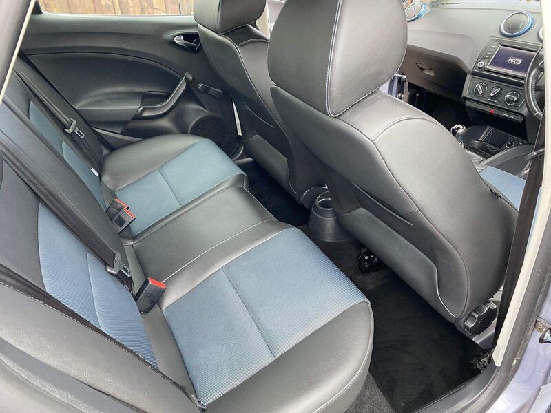 SEAT IBIZA