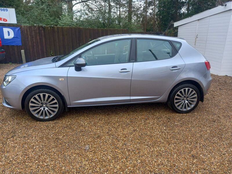 SEAT IBIZA