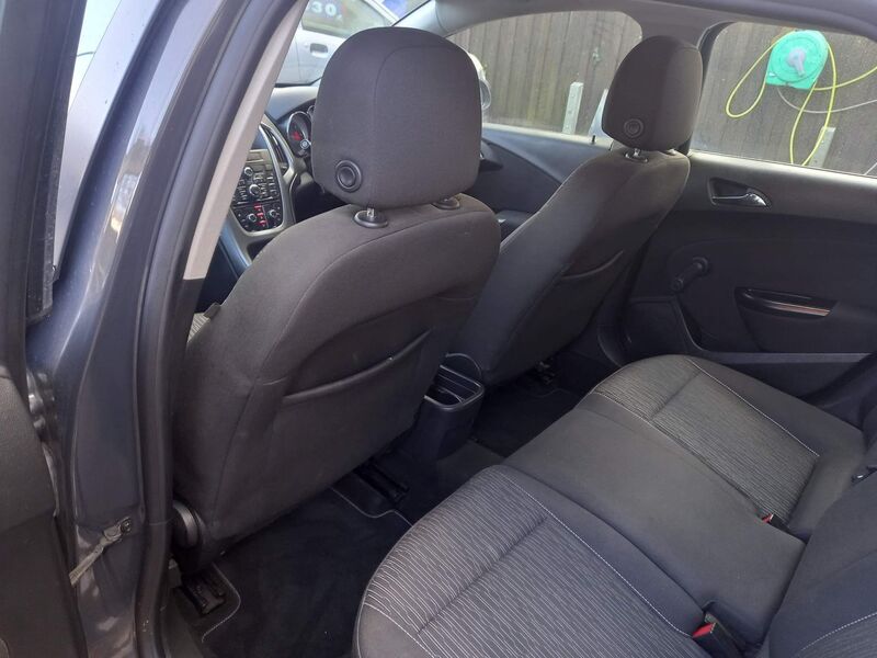 VAUXHALL ASTRA