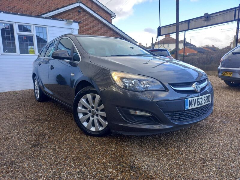 View VAUXHALL ASTRA 1.7 CDTi ecoFLEX Tech Line Sports Tourer Euro 5 (s/s) 5dr