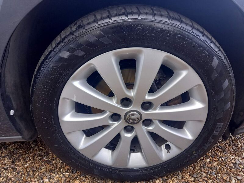 VAUXHALL ASTRA
