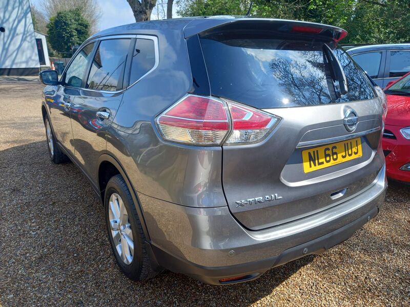 NISSAN X-TRAIL