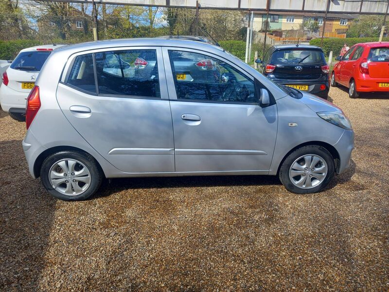 View HYUNDAI I10 1.2 Active Auto Euro 5 5dr