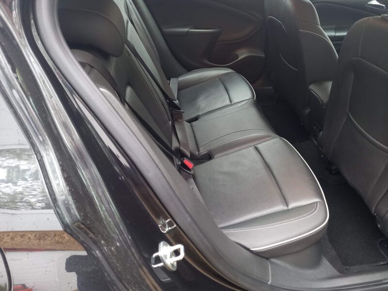 VAUXHALL ASTRA